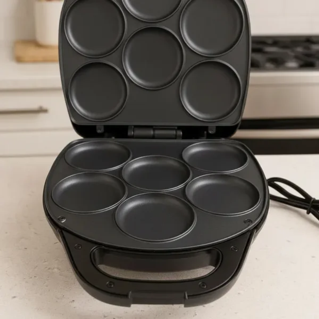 Tostador De Arepa Eléctrico Ackiliss 6 Unidades Antiadherente Negro 2