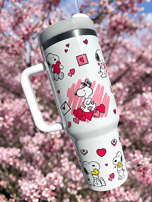 Vaso Térmico Snoopy 1.2L – ¡Para verdaderos fanáticos!