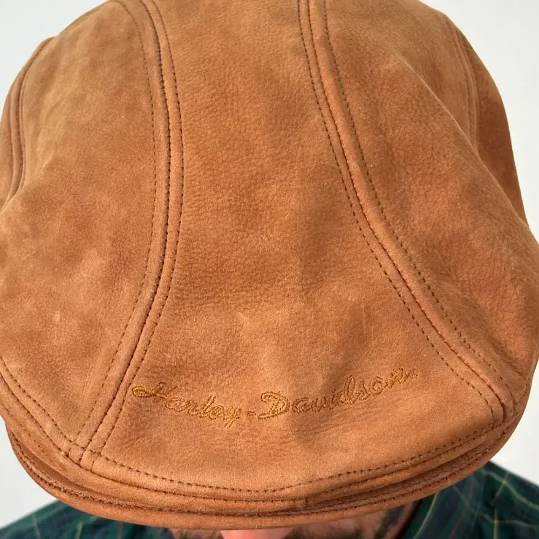Boina Harley-Davidson de Cuero Auténtico Color Camel – Estilo Clásico Vintage 2