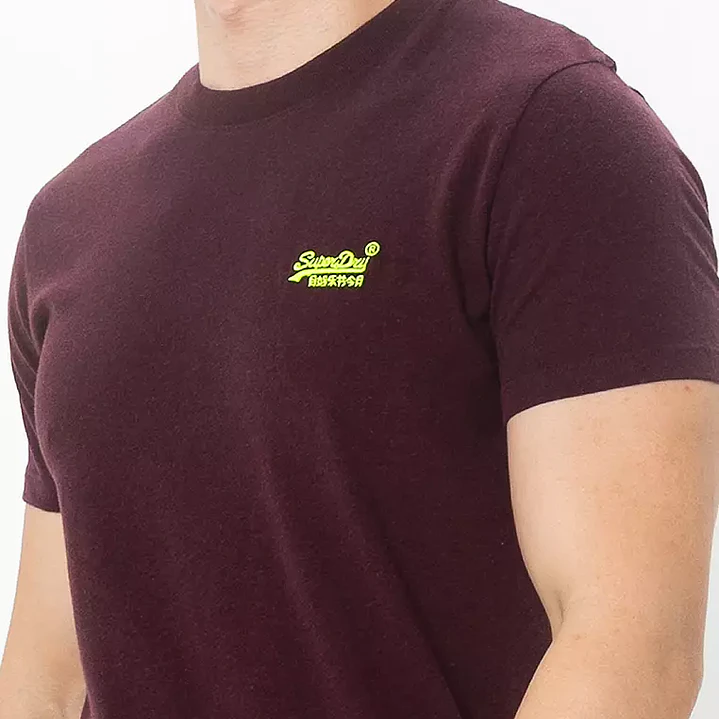 Polera Superdry Essential Logo Emb Tee Hombre – Talla M 3