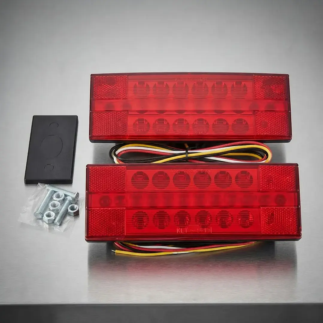 Par Focos Traseros Led Para Remolque 12v Con Luz De Patente 1