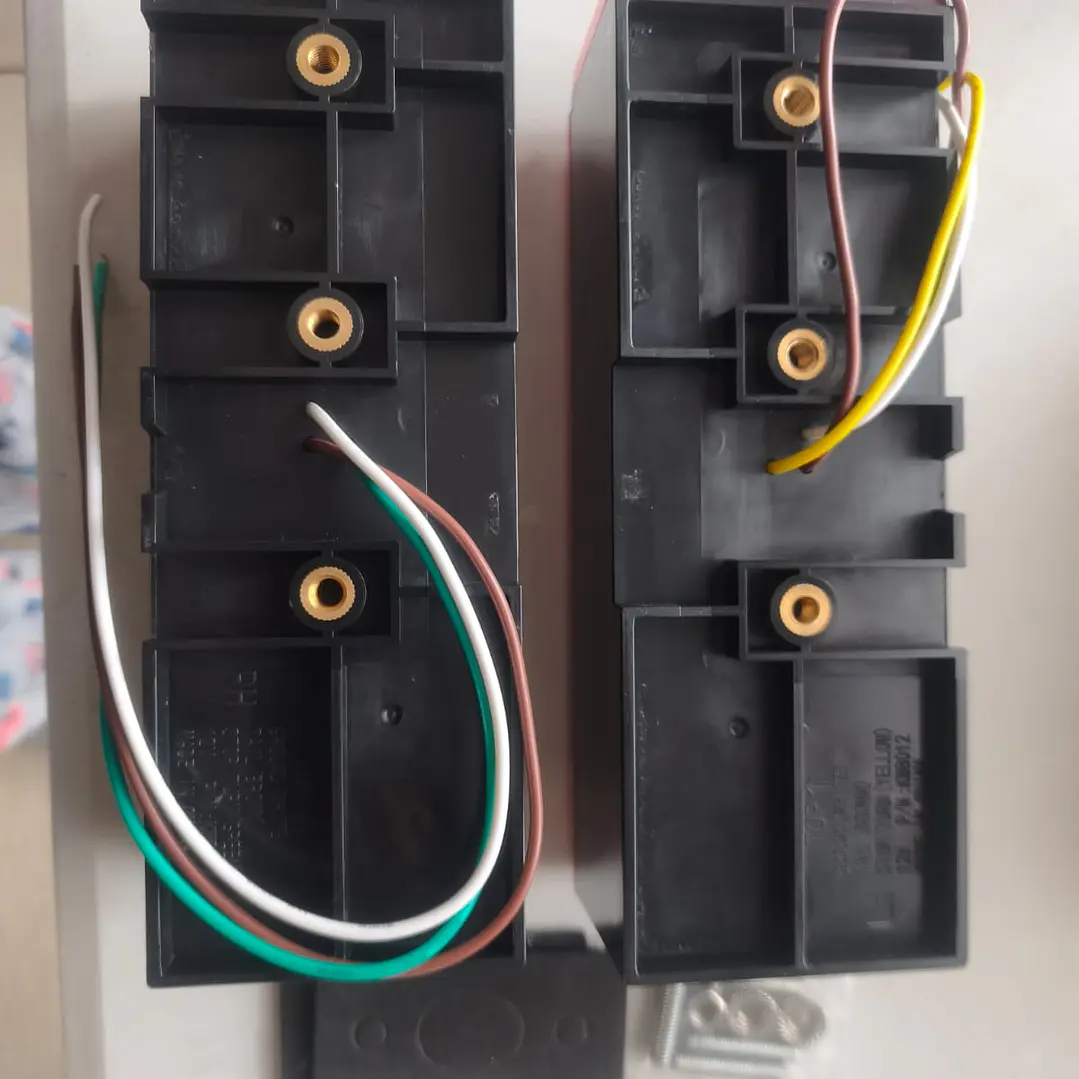 Par Focos Traseros Led Para Remolque 12v Con Luz De Patente 3