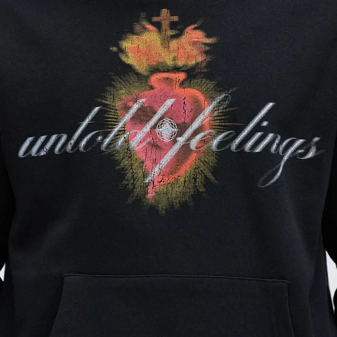 POLERÓN FASHION NOVA – UNTOLD FEELINGS , talla M 5