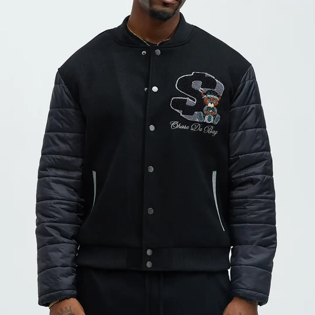 CHAQUETA VARSITY FASHION NOVA – TALLA M 1