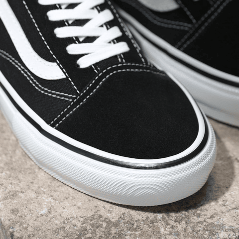 SKATE OLD SKOOL BLACK/WHITE