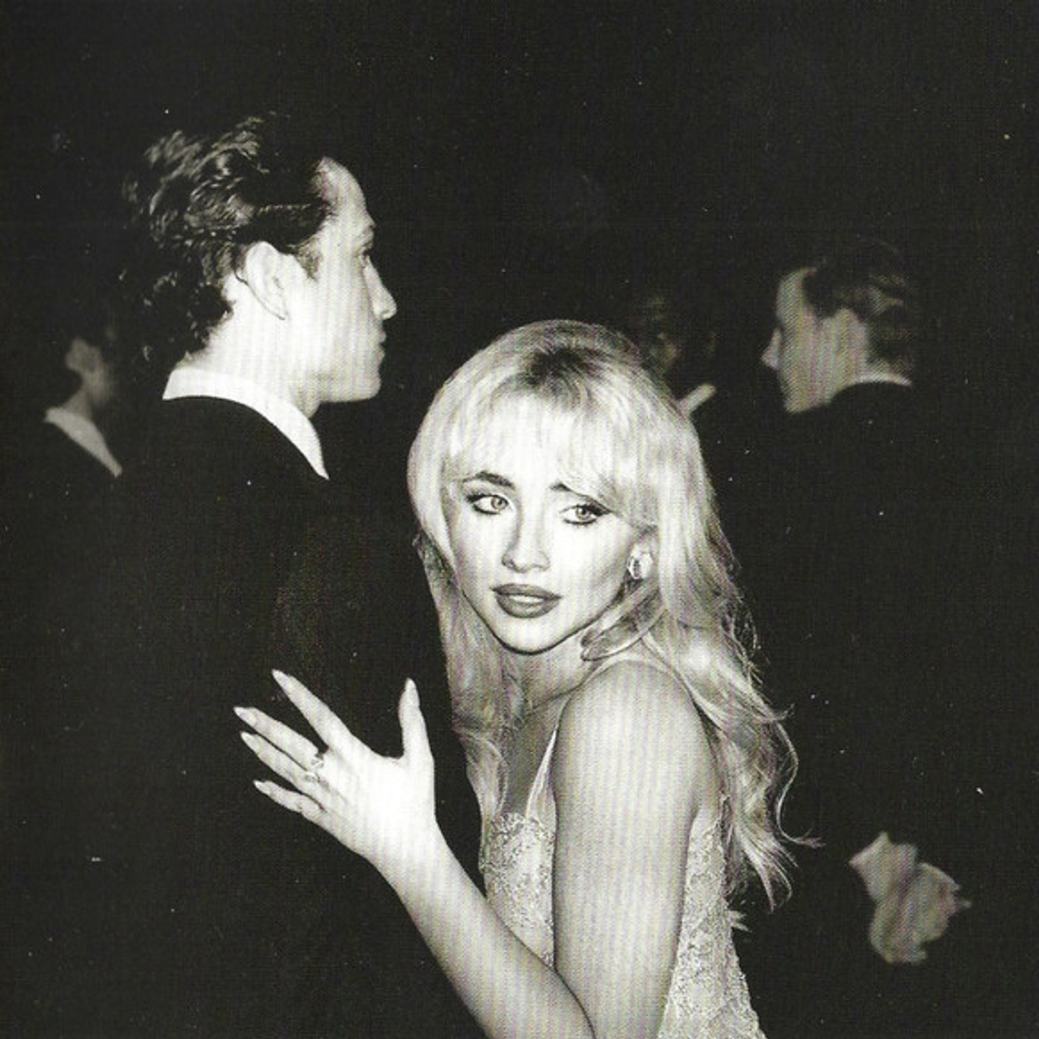 Sabrina Carpenter - Man's Best Friend 1