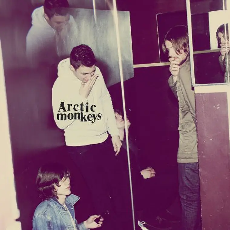 Arctic Monkeys - Humbug 1