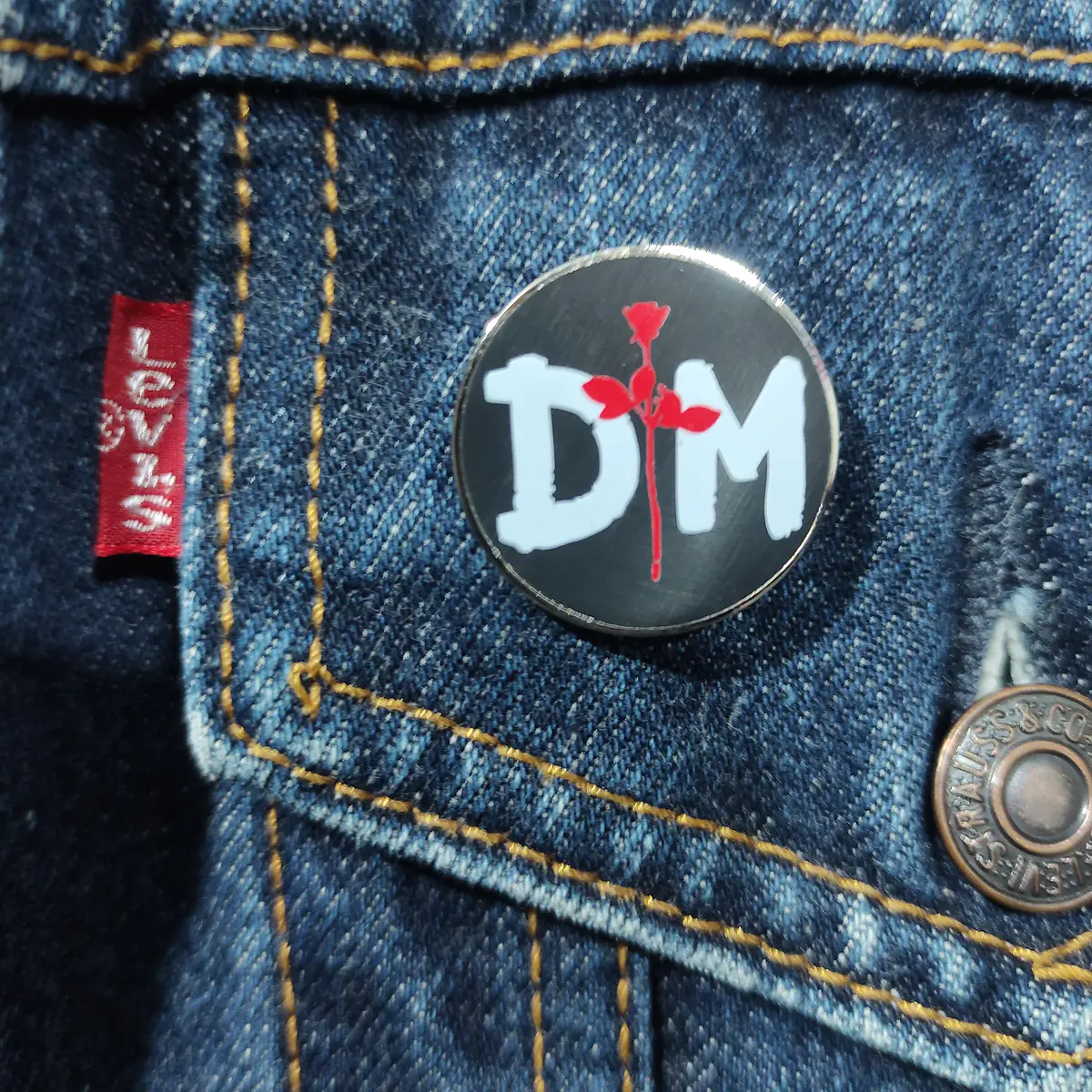 Pins - Depeche Mode