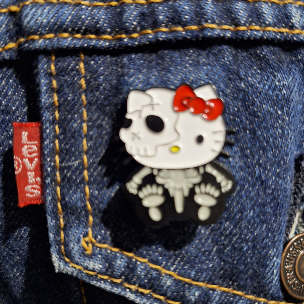 Pins Anime