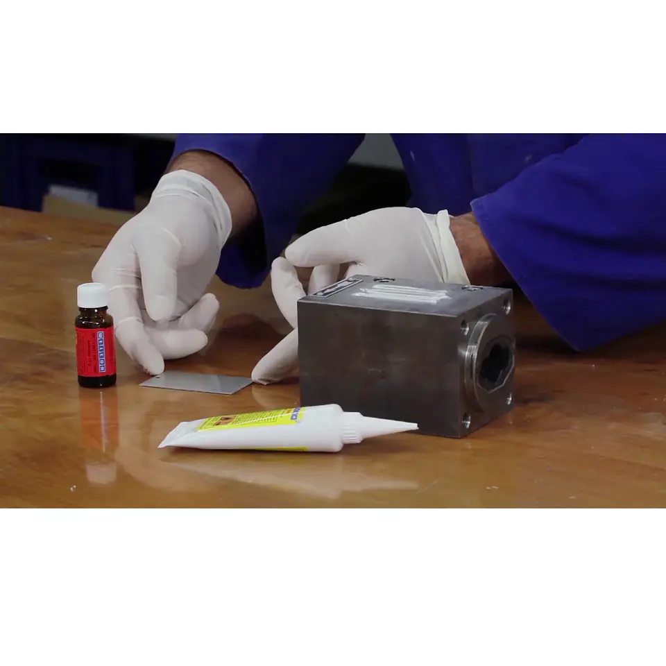 Adhesivo Estructural Para Metales Y Plasticos Duros 60grs Rk-1300 Pastoso 2