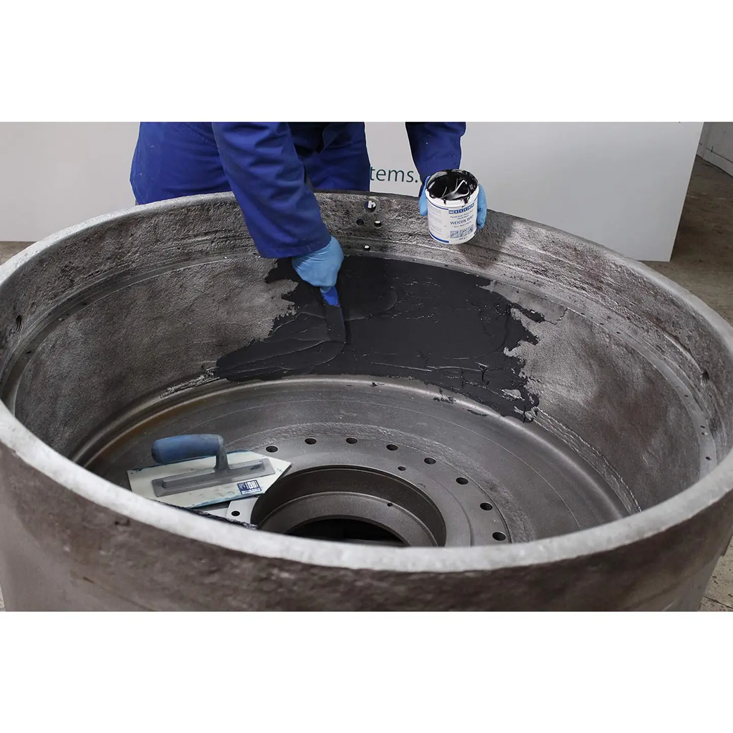 Resina Epoxi Resistente Al Desgaste y Abrasión 2,0 Kg WR2 3