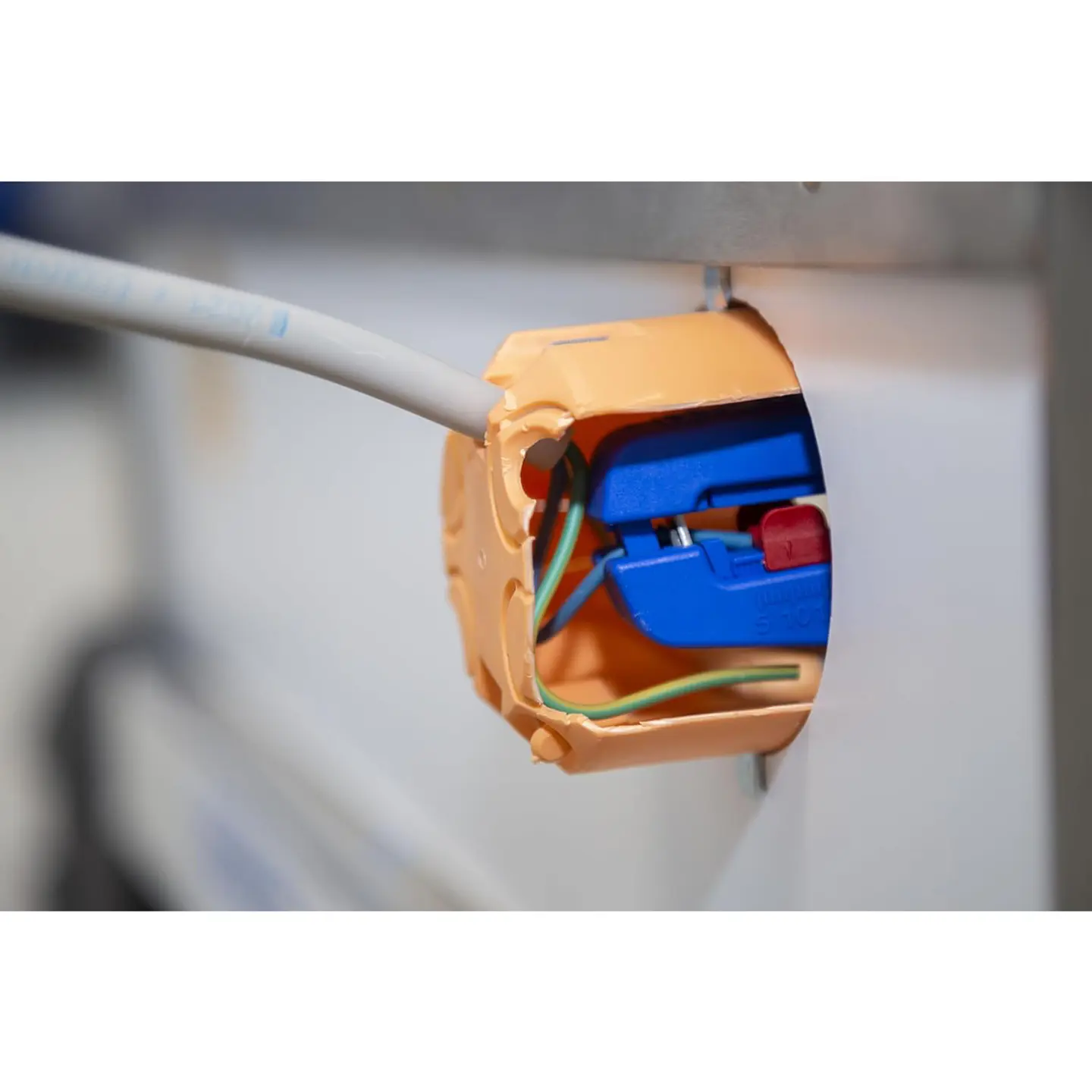 Tenaza Pelacables Automatico Cable 0,2 - 16 mm2 Nº5 Pro 8