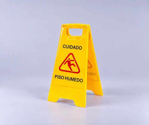 Señaletica Piso Húmedo