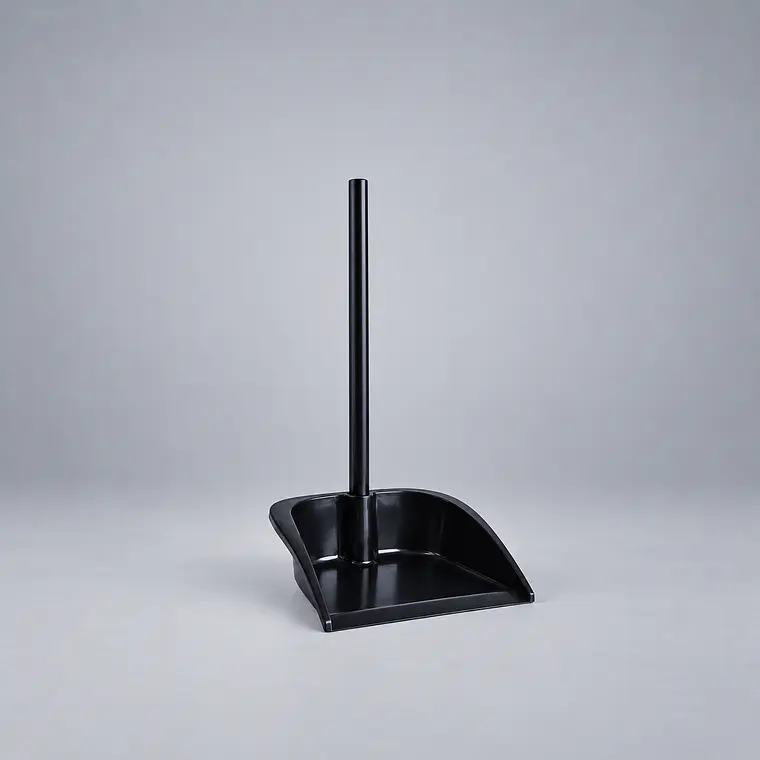Pala Plástica Negra con Mango 1