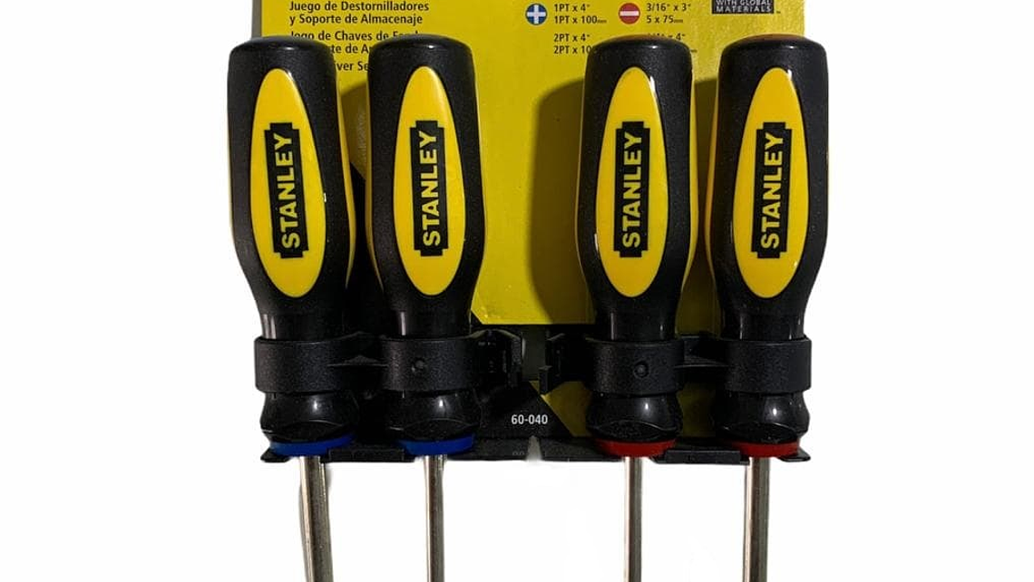 JUEGO DE 4 DESTORNILLADORES  1