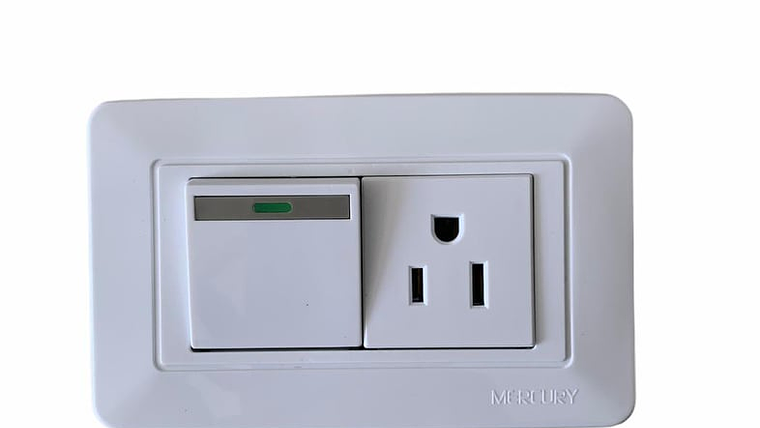 INTERRUPTOR MIXTO CON TOMA 1