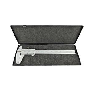 Pie De Metro Análogo Con Estuche 150mm 6 Pulgadas Makawa