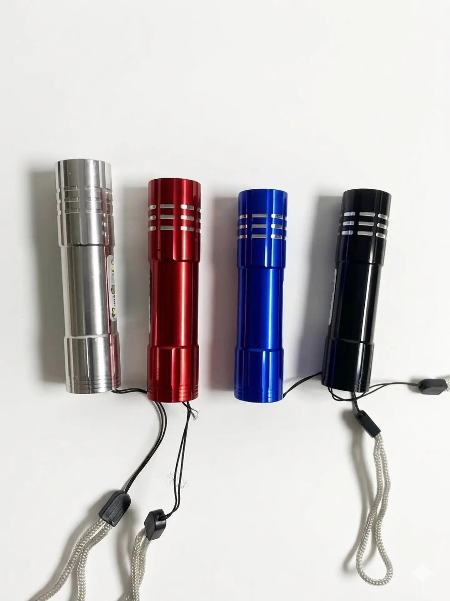 LINTERNA LUZ LED 2