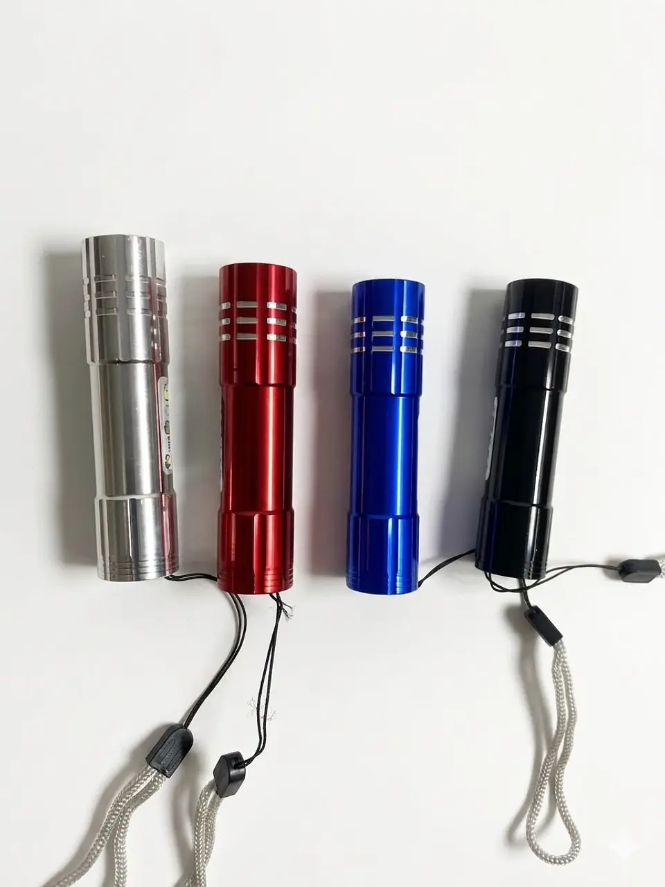 LINTERNA LUZ LED 2