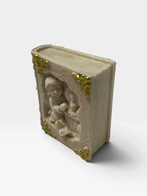 ADORNO RELIGIOSO LIBRO NIÑO POLIRESINA
