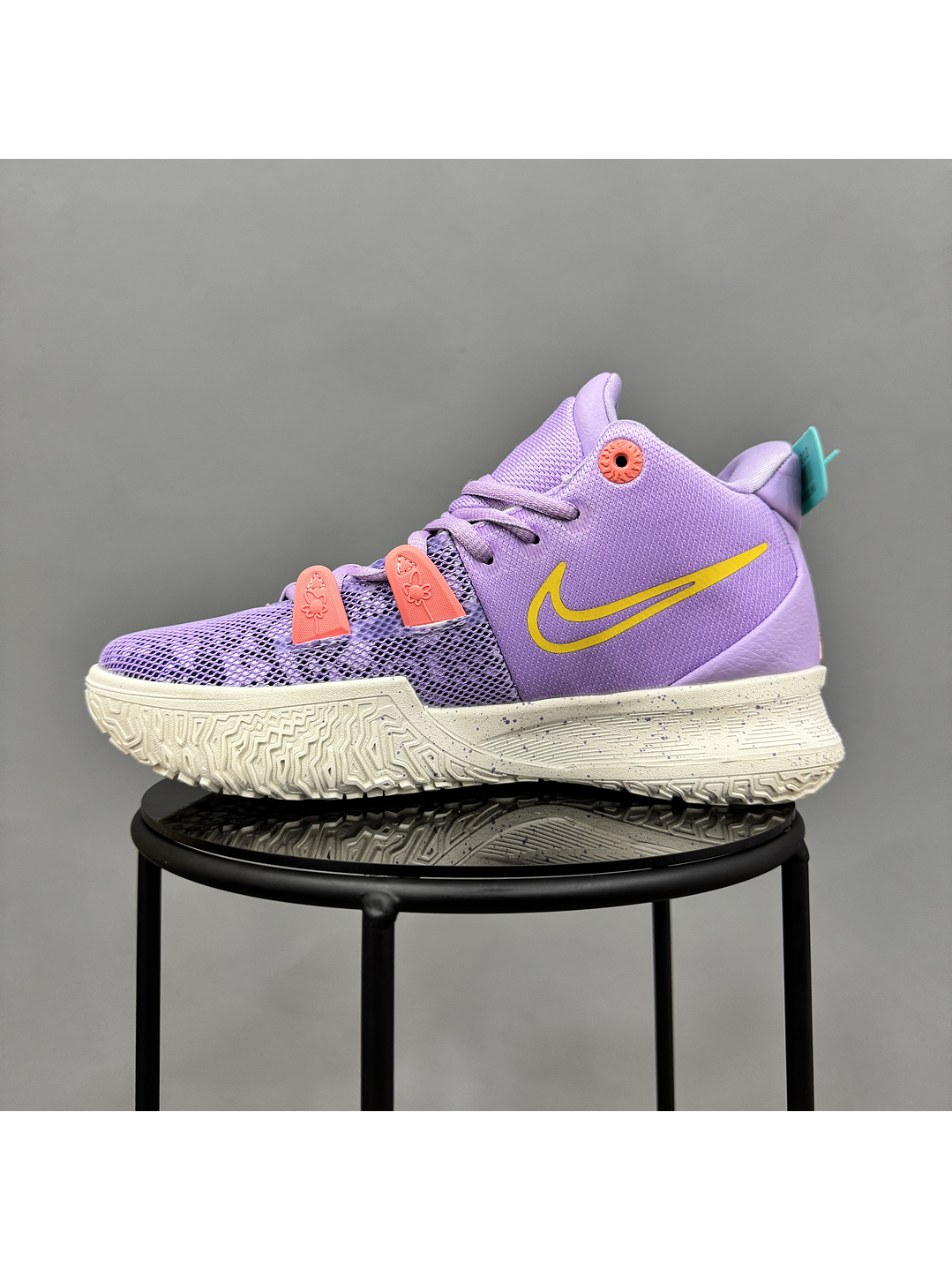 Nike Kyrie 7 Daughter 5
