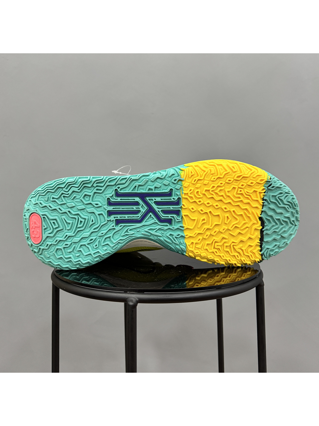 Nike Kyrie 7 1 World 1 People Electric 4