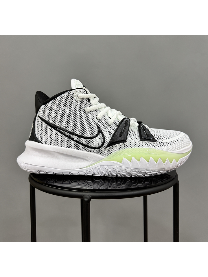 Nike Kyrie 7 Brooklyn Beats 1