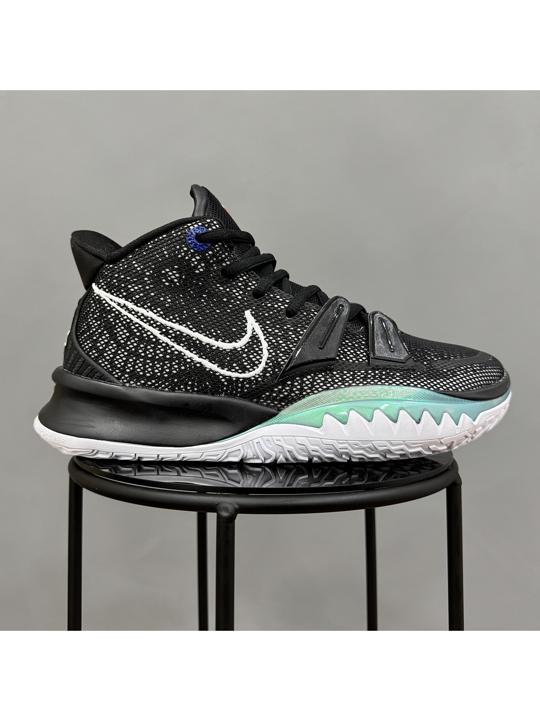 Nike Kyrie 7 BK Negro 1