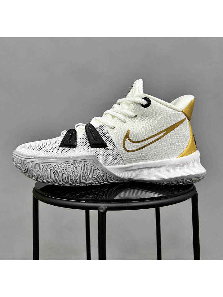 Nike Kyrie 7 Rings 3