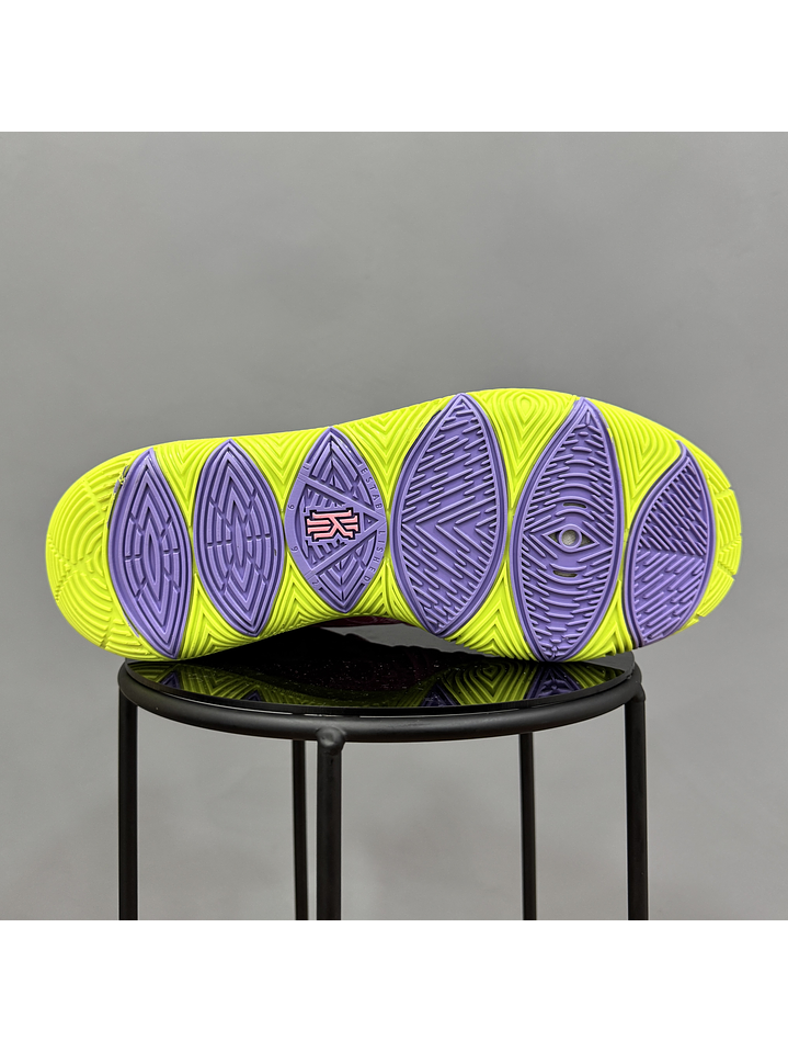 Nike Kyrie 5 Patricio 4