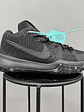 Nike Kyrie 3 Negra - Miniatura 1