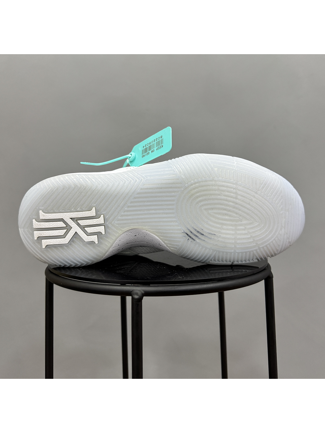 Nike Kyrie 2 Blanca 3
