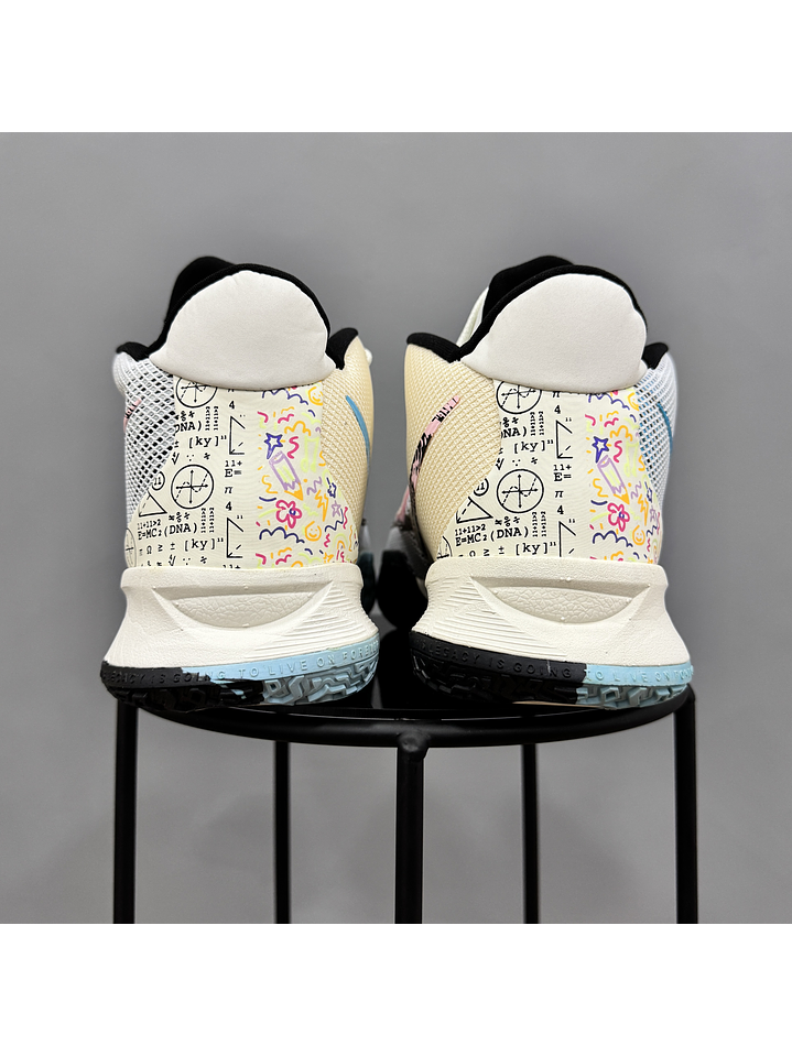 Nike Kyrie 7 Pale Ivory 2