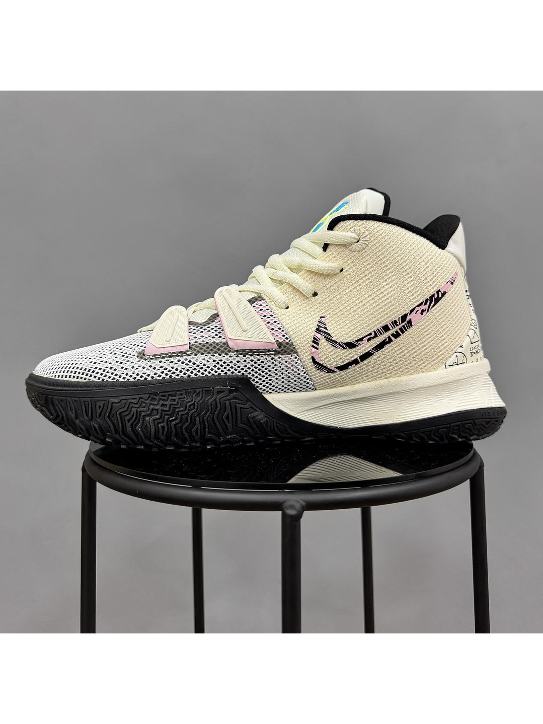 Nike Kyrie 7 Pale Ivory 3