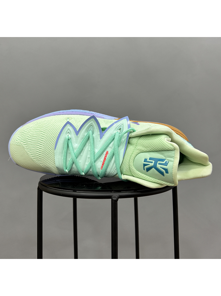 Nike Kyrie 5 Calamardo 2
