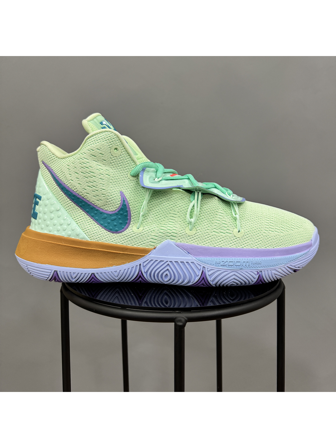 Nike Kyrie 5 Calamardo 1