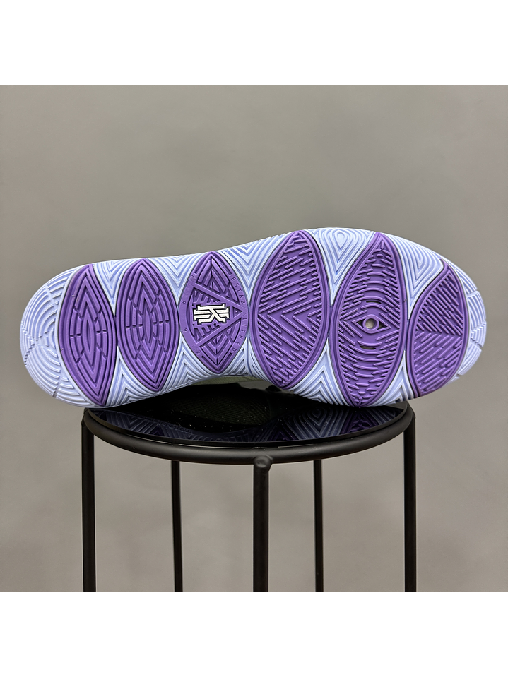 Nike Kyrie 5 Calamardo 4