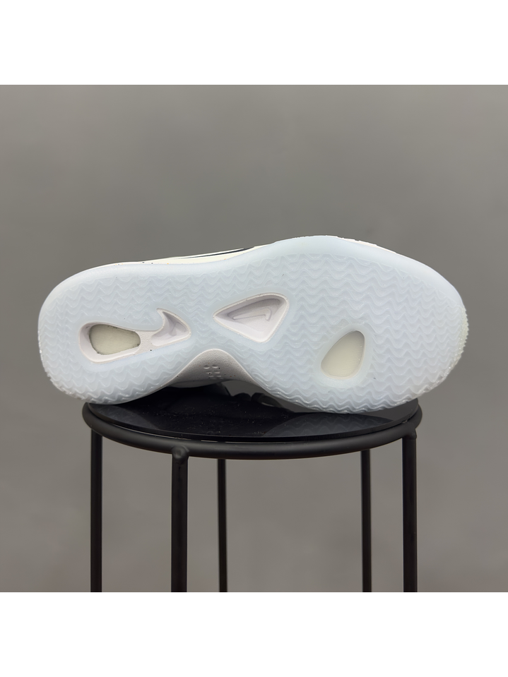 Nike Hyperdunk White 4