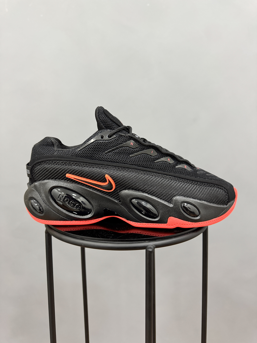 Nike Nocta Glide Negra Roja  1