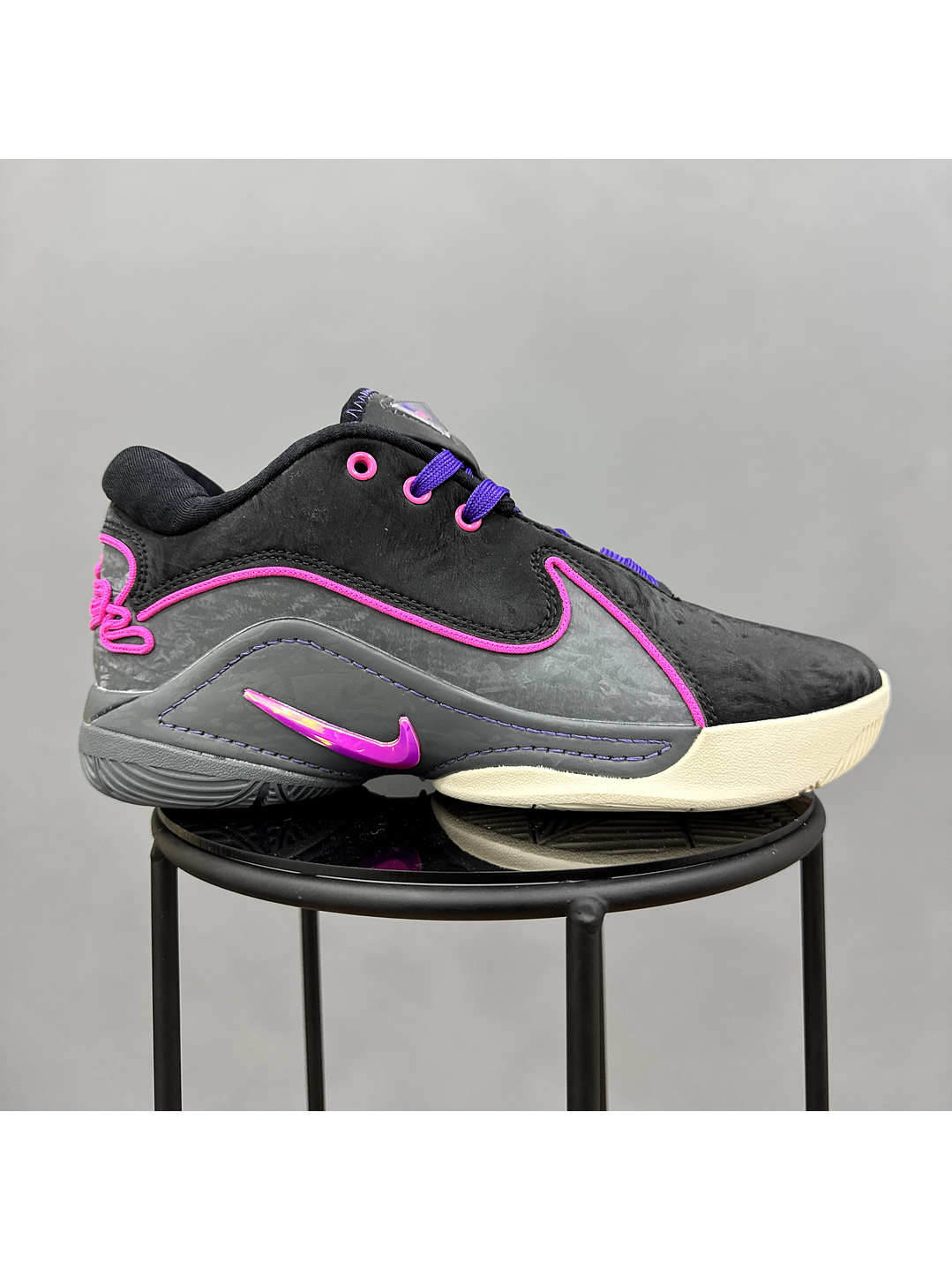 Nike Lebron 22 Blacklight 1