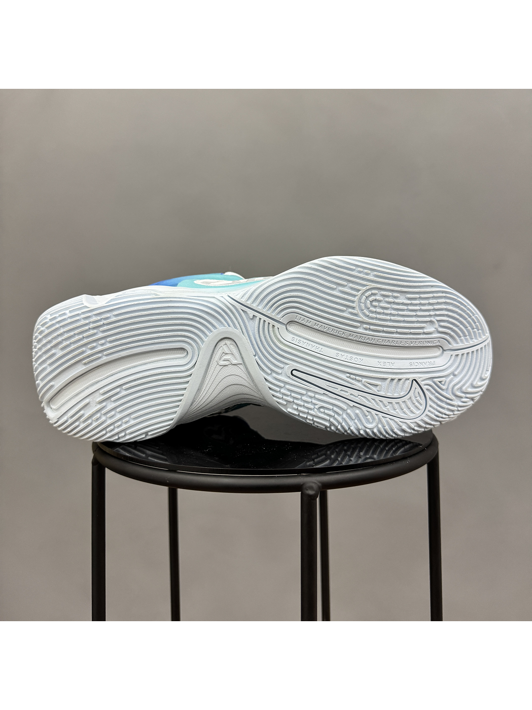 Nike Giannis 4 Christmas 4