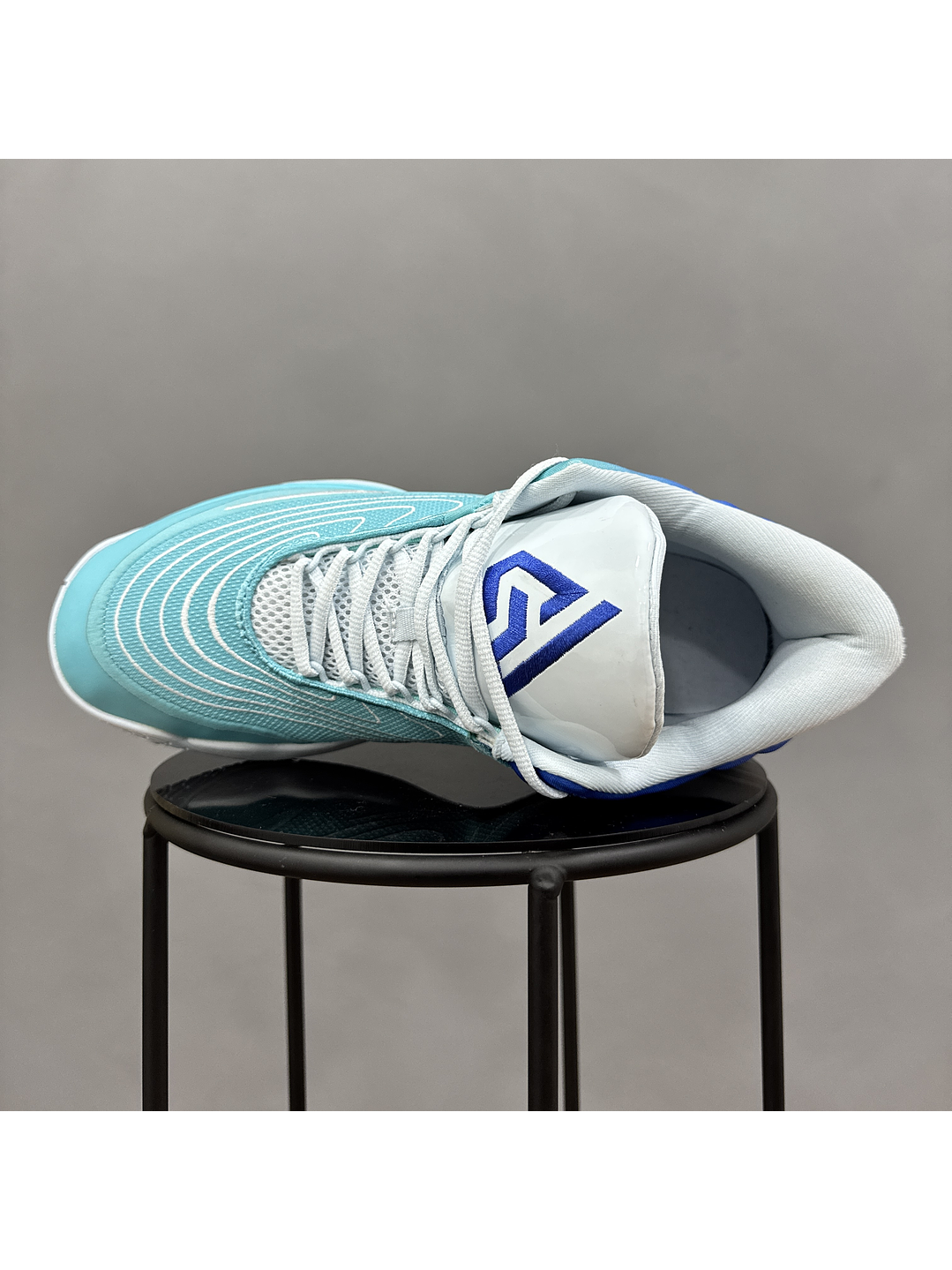 Nike Giannis 4 Christmas 3