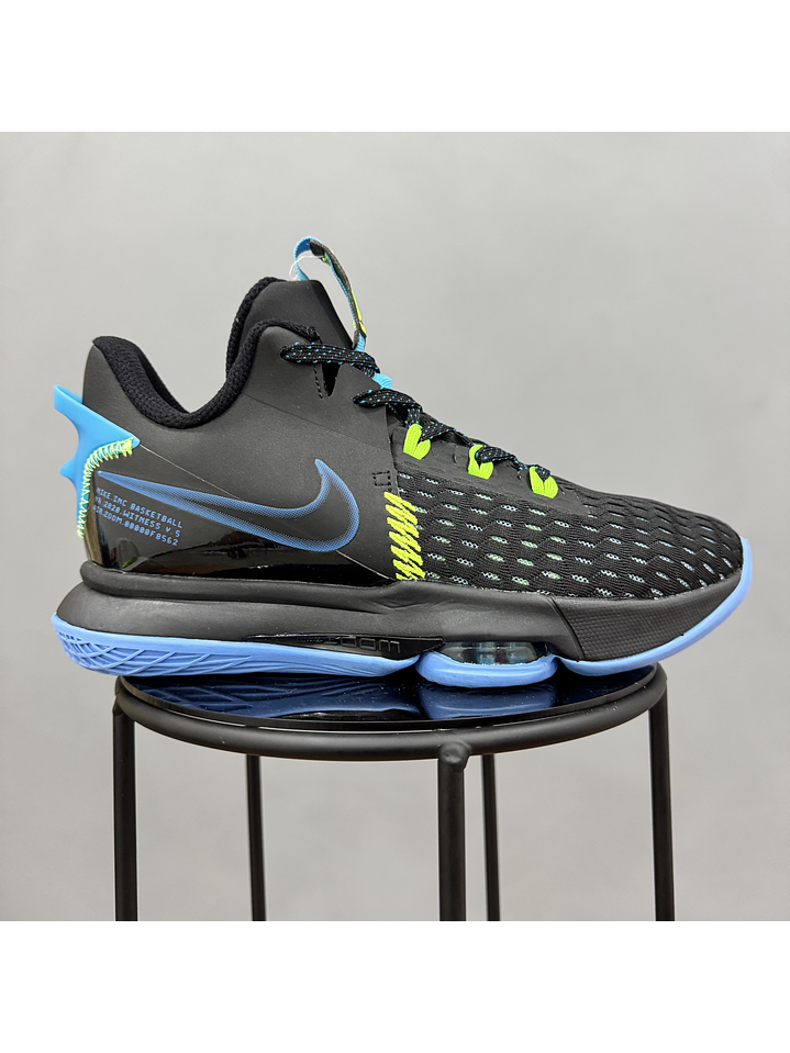Nike Lebron Witness 5 Black Blue 1