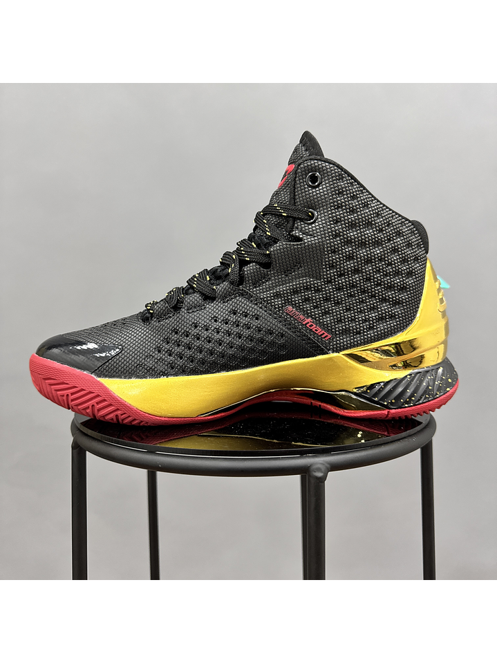 Under Armour Curry 1 Black Gold 2