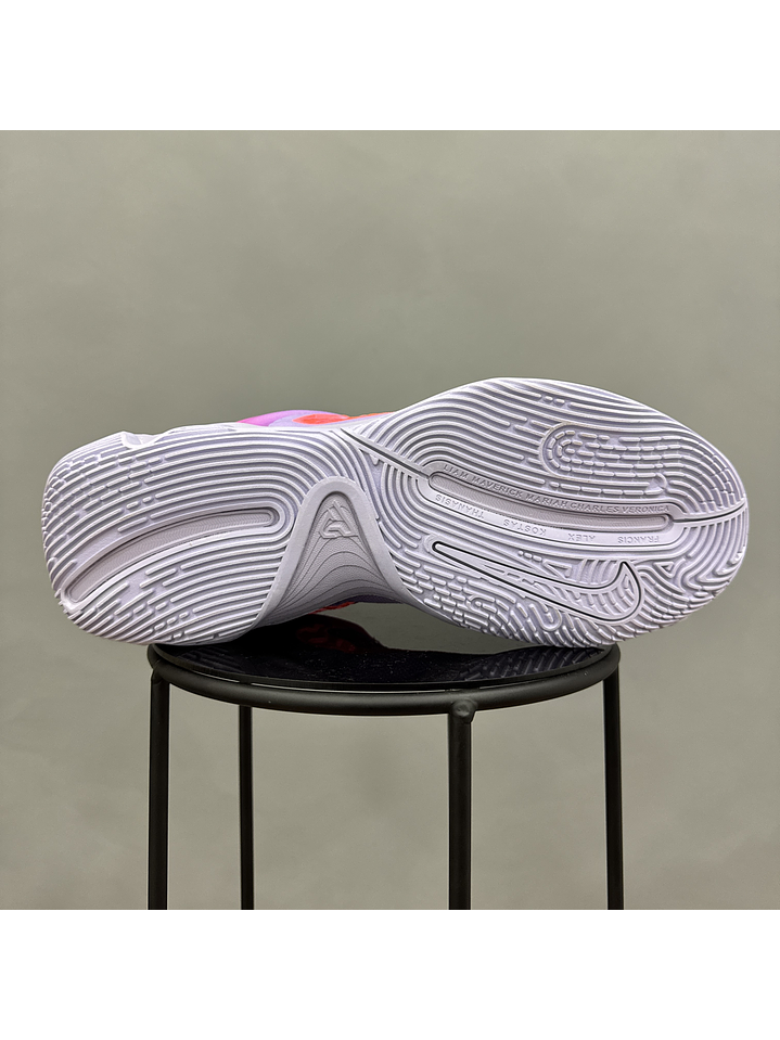 Nike Giannis 4 Raspberry 2