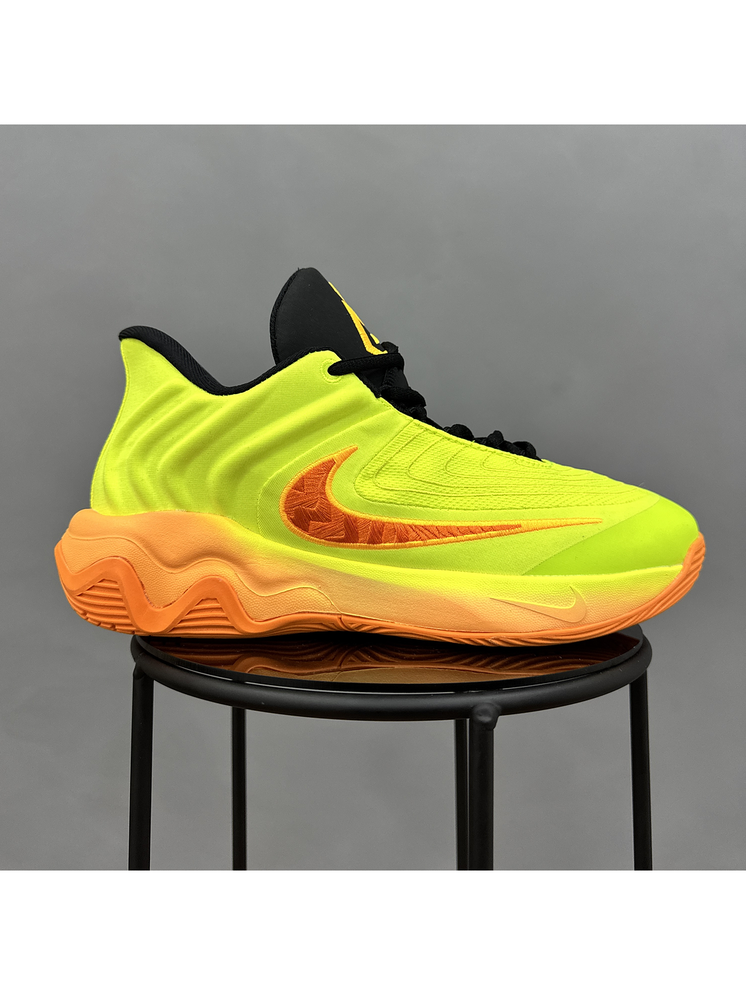 Nike Giannis 4 Mandarín 1