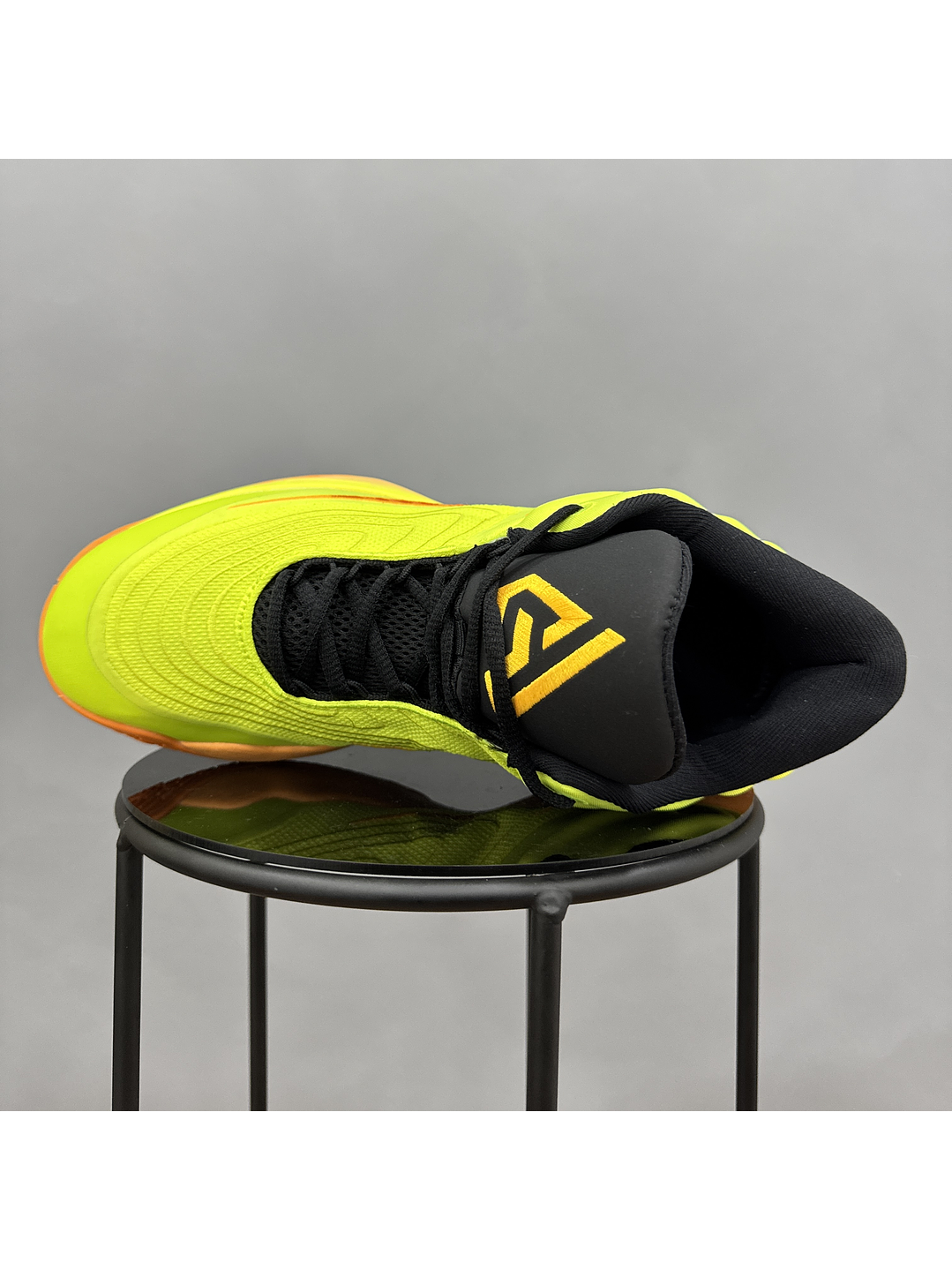 Nike Giannis 4 Mandarín 4