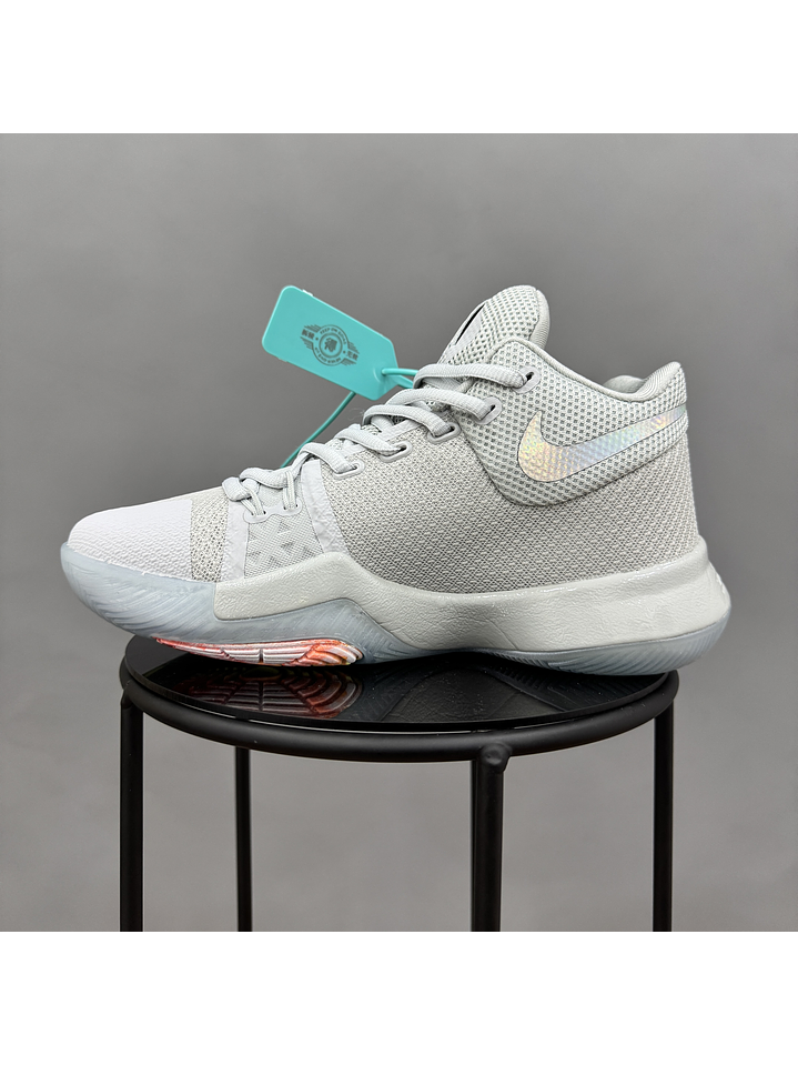 Nike Kyrie 3 Gris 4