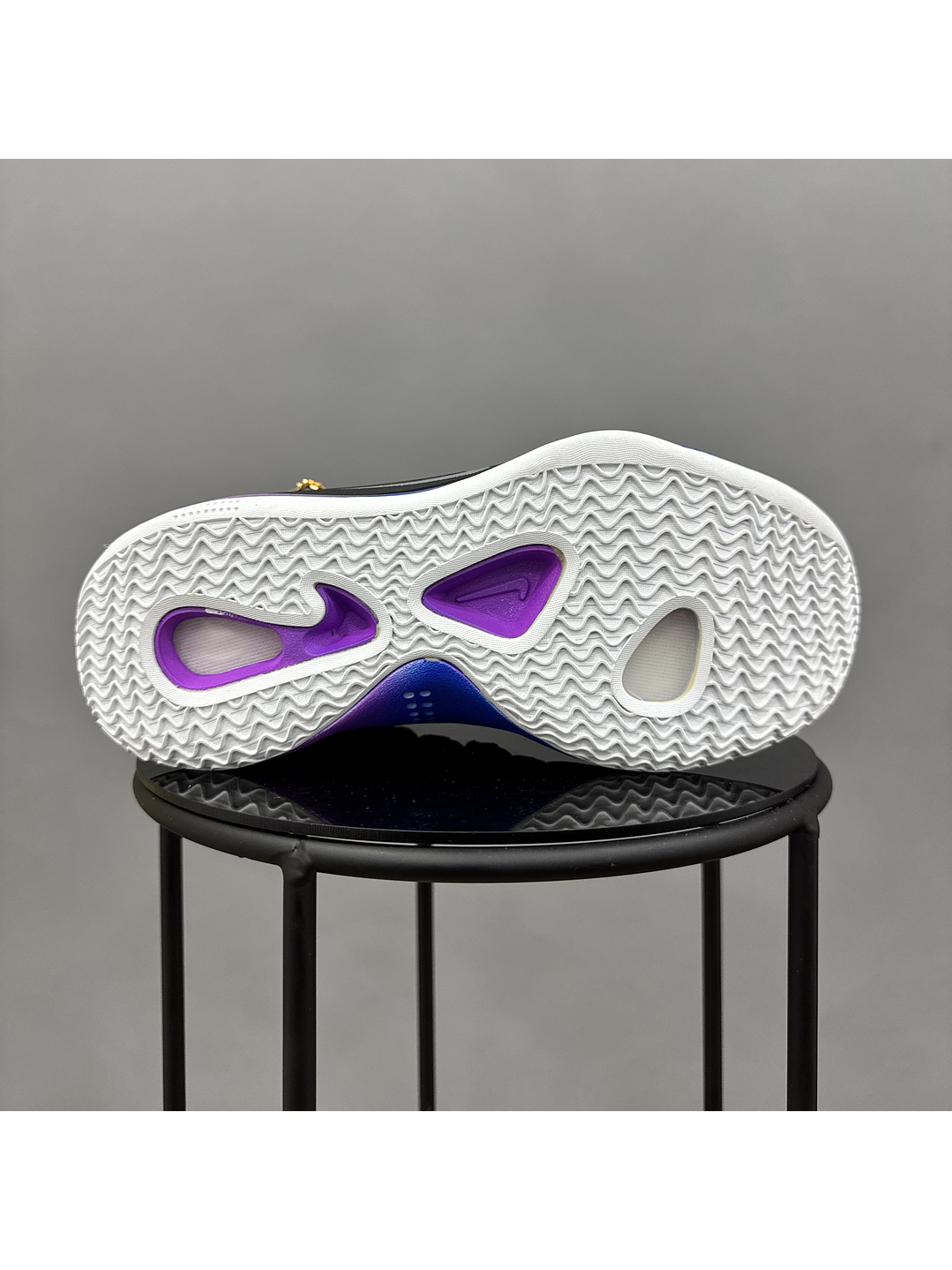 Nike Hyperdunk 2018 Black Purpple 2