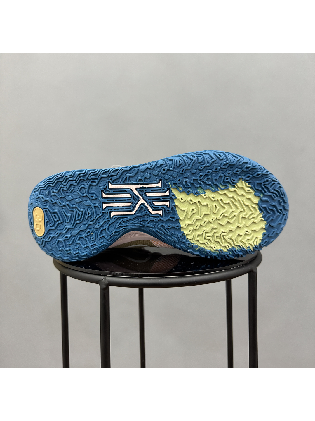 Nike Kyrie 7 Pink 1 World 4